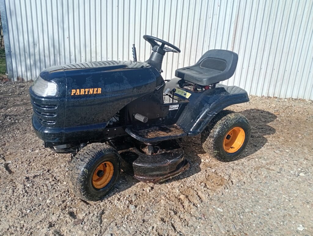 Havetraktor 15,5 HK rotorklipper