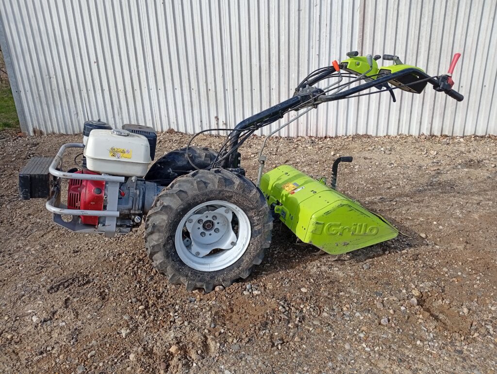 Havefræser med efterhængt fræser Grillo 15 HK Honda